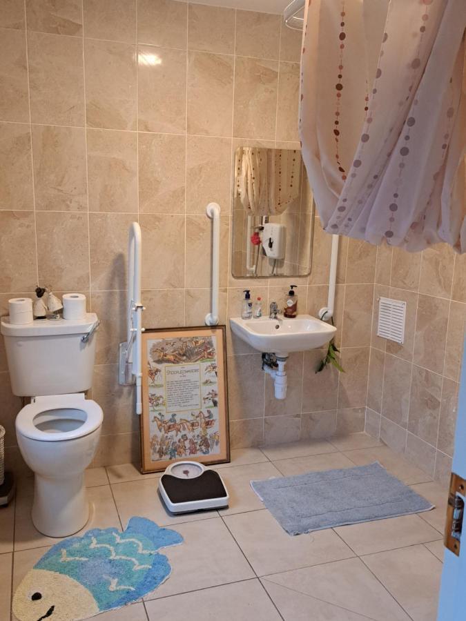 Budget Double Room In City Kilkenny Exterior photo